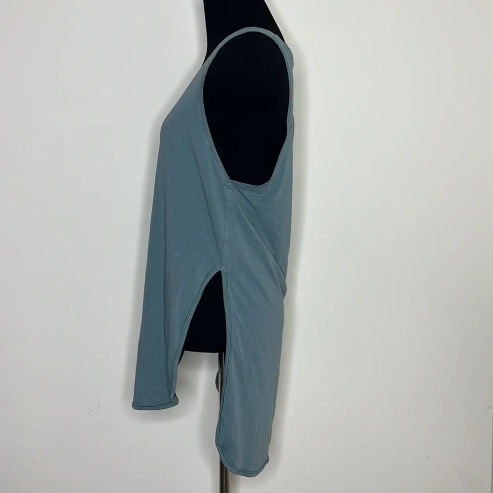 LULULEMON Hi-Low Teal Tank Yoga Top M